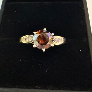 Brown Gemstone, 14 kt gold ring